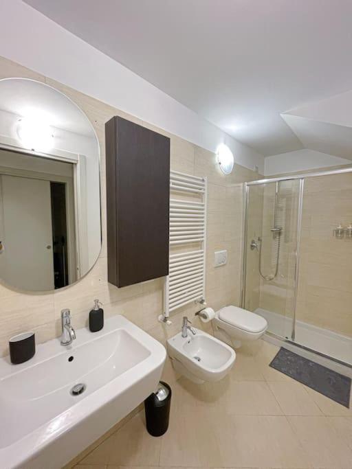 Navigli 10 Min Loft Moderno Con Area Esterna Apartman Milánó Kültér fotó
