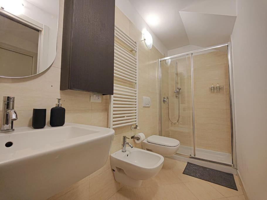 Navigli 10 Min Loft Moderno Con Area Esterna Apartman Milánó Kültér fotó