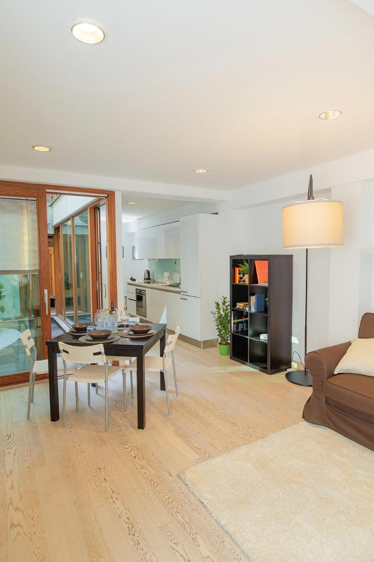 Navigli 10 Min Loft Moderno Con Area Esterna Apartman Milánó Kültér fotó